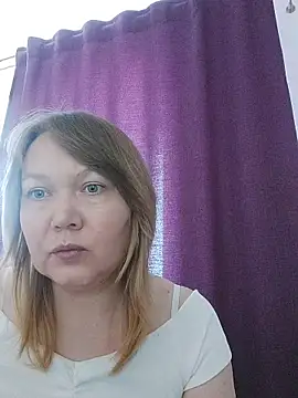 Snapshot of MarikaLane chatting on June 6, 2026, 12:43 pm MarikaLane online show from June 6, 2026, 12:43 pm
