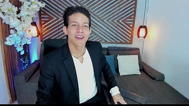 Snapshot of LevinFox chatting on July 17, 2026, 11:50 am LevinFox online show from July 17, 2026, 11:50 am