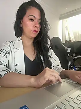 Snapshot of vanellopeFoxx chatting on July 18, 2026, 3:49 pm vanellopeFoxx online show from July 18, 2026, 3:49 pm