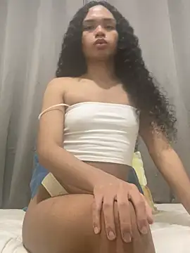 Snapshot of AnaAngel_ chatting on July 7, 2026, 3:42 am AnaAngel online show from July 7, 2026, 3:42 am