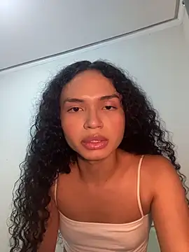 Snapshot of AnaAngel_ chatting on August 1, 2026, 12:21 am AnaAngel online show from August 1, 2026, 12:21 am