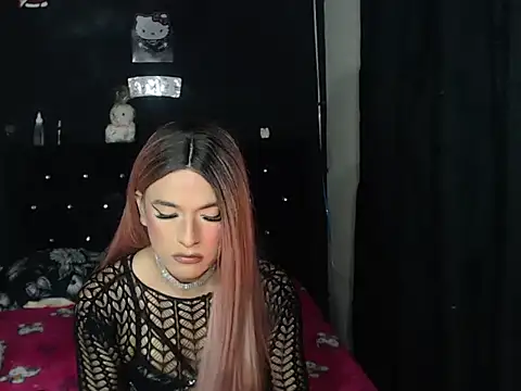 Snapshot of madame_kitty chatting on July 18, 2026, 11:52 pm madame kitty online show from July 18, 2026, 11:52 pm