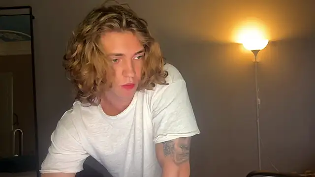 Snapshot of DanielWalkerr chatting on July 8, 2026, 6:45 pm DanielWalkerr online show from July 8, 2026, 6:45 pm