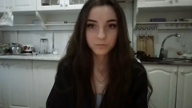 PollySecrettt online show from June 8, 2026, 1:39 am