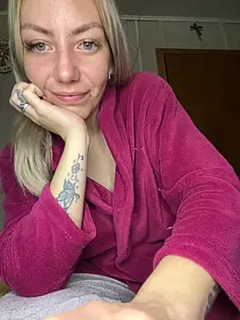 Snapshot of Alana_sc chatting on June 12, 2026, 10:58 am Alana sc online show from June 12, 2026, 10:58 am