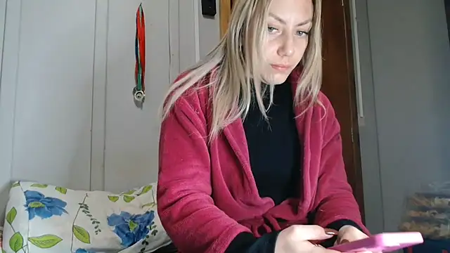 Snapshot of Alana_sc chatting on June 24, 2026, 10:03 am Alana sc online show from June 24, 2026, 10:03 am