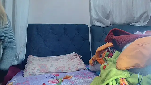Snapshot of Alana_sc chatting on June 25, 2026, 4:11 pm Alana sc online show from June 25, 2026, 4:11 pm