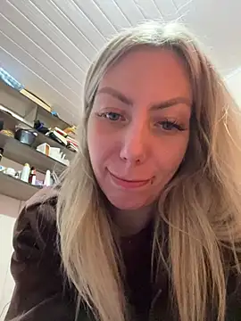 Snapshot of Alana_sc chatting on July 14, 2026, 7:08 pm Alana sc online show from July 14, 2026, 7:08 pm