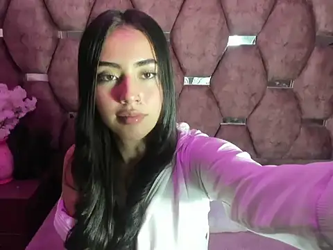 Dulcineaa19 online show from June 27, 2026, 2:34 pm
