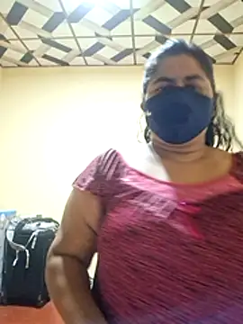 Snapshot of RosiBaby_S chatting on July 16, 2026, 4:35 pm RosiBaby S online show from July 16, 2026, 4:35 pm