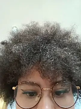 Lolacurly69 online show from June 11, 2026, 4:05 pm