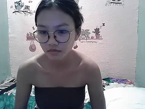 Snapshot of ClassyCrushpinay chatting on June 15, 2026, 12:18 pm ClassyCrushpinay online show from June 15, 2026, 12:18 pm