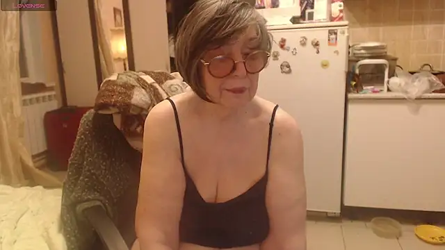 Sharon Amore online show from April 30, 2026, 12:39 am