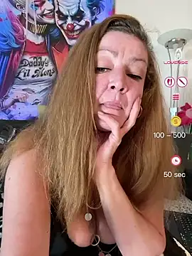 Snapshot of MumGabriela chatting on June 21, 2026, 9:12 am MumGabriela online show from June 21, 2026, 9:12 am