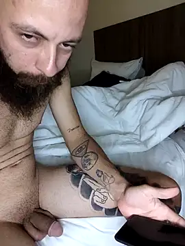 FIOLIKLARA online show from June 11, 2026, 3:04 am