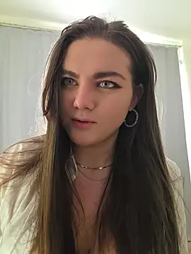 XenaBevy online show from July 17, 2026, 4:01 pm