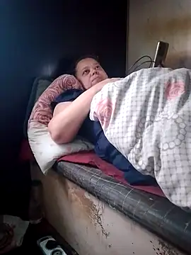 Snapshot of oksana72 chatting on September 30, 2025, 12:10 pm oksana72 online show from September 30, 2025, 12:10 pm