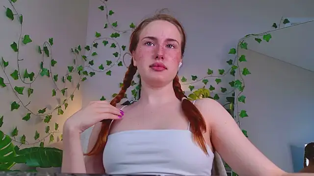 Snapshot of ChloeAster chatting on July 21, 2026, 7:00 am ChloeAster online show from July 21, 2026, 7:00 am