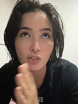 Snapshot of sweetchloe__ chatting on June 12, 2026, 9:14 pm sweetchloe online show from June 12, 2026, 9:14 pm