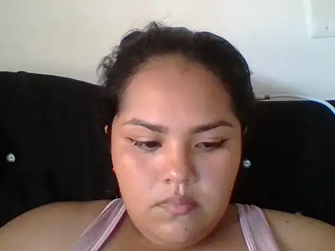 Snapshot of MiaBloom0 chatting on July 28, 2026, 6:20 pm MiaBloom0 online show from July 28, 2026, 6:20 pm