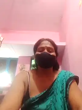 Snapshot of YAMUNA_033 chatting on June 20, 2026, 9:01 am YAMUNA 033 online show from June 20, 2026, 9:01 am