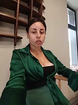 MichelleWoood online show from August 4, 2026, 2:26 am