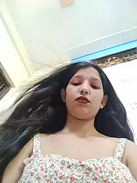 Queen Rosyy online show from June 19, 2026, 6:07 am