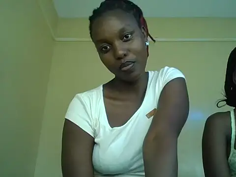 Snapshot of Legit_Queenn chatting on July 19, 2026, 1:48 pm Legit Queenn online show from July 19, 2026, 1:48 pm