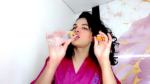 Snapshot of zoe_amatista chatting on July 18, 2026, 4:49 am zoe amatista online show from July 18, 2026, 4:49 am