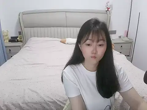 Snapshot of Emgirl-00 chatting on June 15, 2026, 2:08 pm Emgirl-00 online show from June 15, 2026, 2:08 pm