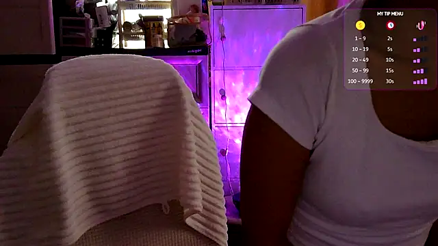 urgrl portia online show from July 24, 2026, 9:51 am