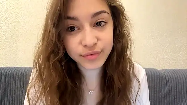 Snapshot of PrincessEIina chatting on June 25, 2026, 8:08 am PrincessEIina online show from June 25, 2026, 8:08 am