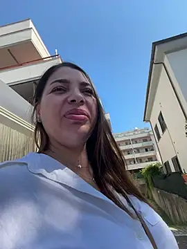 ANABELLA87 online show from August 3, 2026, 9:04 am