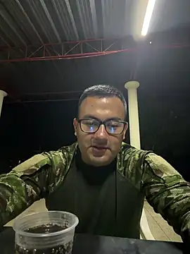 Snapshot of jonny_mili chatting on July 3, 2026, 12:17 am jonny mili online show from July 3, 2026, 12:17 am