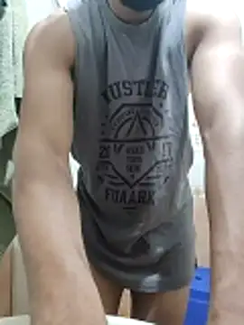 hunkfreakin online show from June 14, 2026, 10:39 am