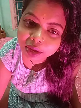 Snapshot of Mumtaz-vijay8 chatting on July 6, 2026, 6:21 pm Mumtaz-vijay8 online show from July 6, 2026, 6:21 pm
