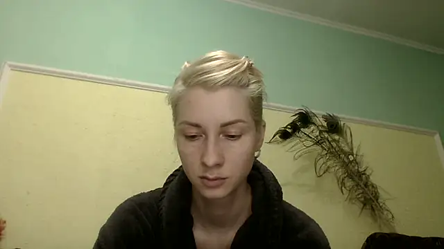 AmberandBlond online show from June 15, 2026, 5:37 pm
