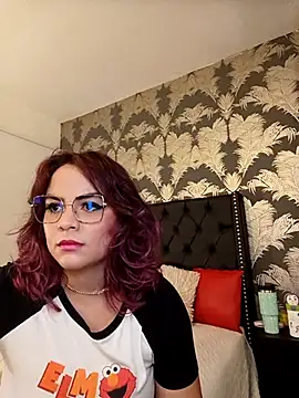 Snapshot of Aurora_Luxx chatting on July 28, 2026, 4:39 pm Aurora Luxx online show from July 28, 2026, 4:39 pm