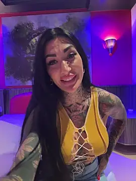 mireiavegaa online show from June 11, 2026, 6:39 pm