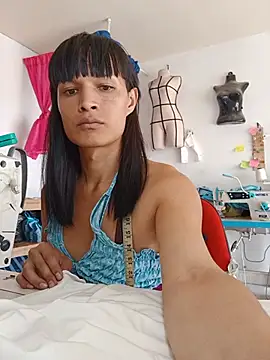 Sexy paulina outdoors online show from June 24, 2026, 5:23 pm
