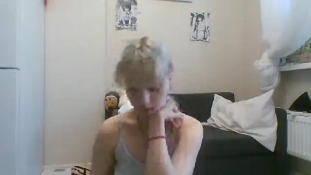 Snapshot of DinaKolter chatting on July 24, 2026, 3:32 pm DinaKolter online show from July 24, 2026, 3:32 pm