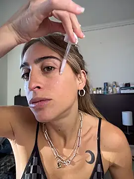 Snapshot of NicoleWilder chatting on June 30, 2026, 1:23 pm NicoleWilder online show from June 30, 2026, 1:23 pm