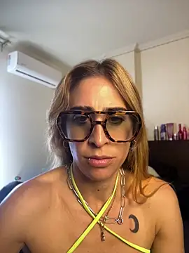 Snapshot of NicoleWilder chatting on July 27, 2026, 3:41 pm NicoleWilder online show from July 27, 2026, 3:41 pm