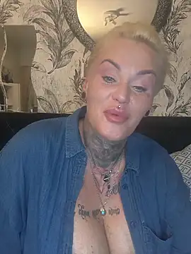 Snapshot of InkedMissLaBaehm chatting on June 15, 2026, 10:56 pm InkedMissLaBaehm online show from June 15, 2026, 10:56 pm