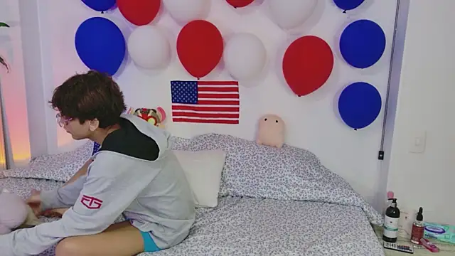 Samy Twink online show from July 6, 2026, 3:14 am