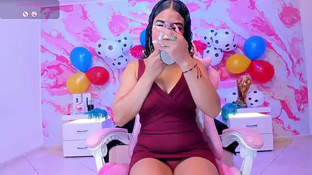 Snapshot of victoria_rosee1 chatting on July 13, 2026, 4:04 am victoria rosee1 online show from July 13, 2026, 4:04 am