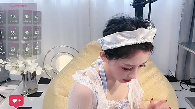 BabySnake online show from June 18, 2026, 8:47 am