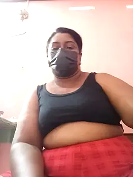 Snapshot of Madusi-11 chatting on July 11, 2026, 6:16 am Madusi-11 online show from July 11, 2026, 6:16 am