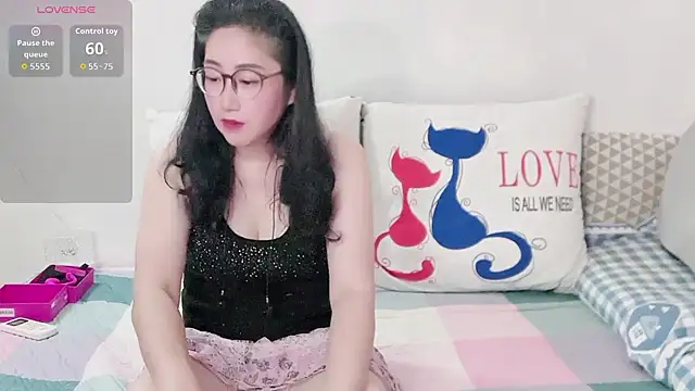 Snapshot of alisa-baby-666 chatting on June 11, 2026, 1:42 pm alisa-baby-666 online show from June 11, 2026, 1:42 pm
