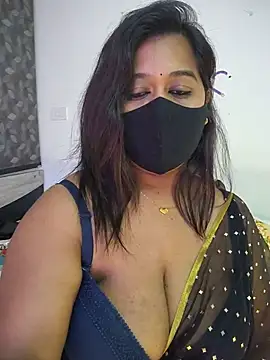 Snapshot of beauty_lisa- chatting on July 11, 2026, 8:44 pm beauty lisa- online show from July 11, 2026, 8:44 pm